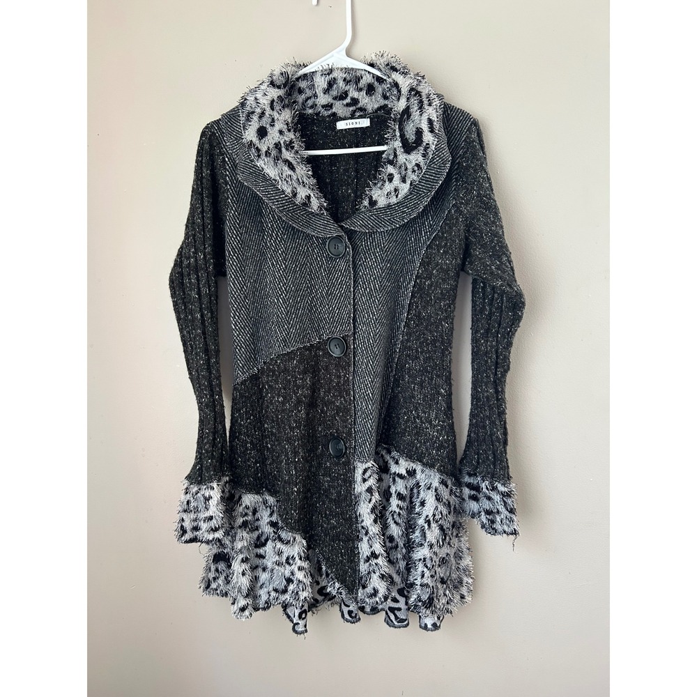 Witchy Whismigoth Gray Leopard Print Trim Knit Cardigan‎ Jacket Size M Grunge